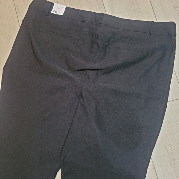 Lane Bryant Women's 4 Season Straight Leg Midrise Dress Pants Size 26 Black NEW - Picture 6 of 9